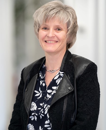 Frau Birgit Keßler